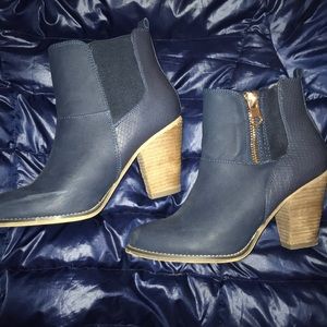 ALDO BOOTIES Size 8